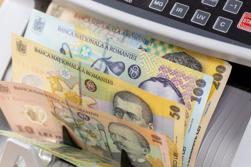 semnal-de-alarma-pentru-cursul-valutar.-bnr-ar-putea-lua-o-masura-neasteptata,-desi-inflatia-scade