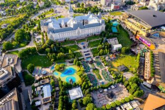 palas-summer-fest-transforma-serile-de-vara-in-experiente-de-festival:-concerte-live,-spectacole-de-teatru,-ateliere-creative-pentru-copii-si-multe-surprize-–-stirea-de-iasi-sursa-ideala-de-stiri-si-informatii-locale-din-iasi