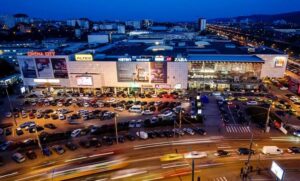 mai-multa-distractie-la-club-viper,-in-iulius-mall:-experiente-noi-pentru-pasionatii-de-bowling,-biliard,-tenis-de-masa-si-jocuri-arcade-–-stirea-de-iasi-sursa-ideala-de-stiri-si-informatii-locale-din-iasi