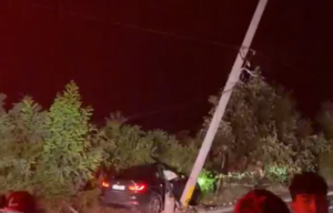 accident-in-iasi-–-un-autoturism-in-care-se-aflau-doua-persoane-a-intrat-intr-un-stalp-–-stirea-de-iasi-sursa-ideala-de-stiri-si-informatii-locale-din-iasi