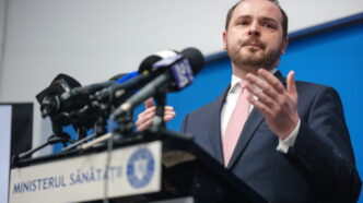 alexandru-rogobete:-nu-voi-vota-niciodata-o-lege-care-slabeste-sistemul-de-sanatate.-fostul-ministru-critica-masurile-care-afecteaza-personalul-medical