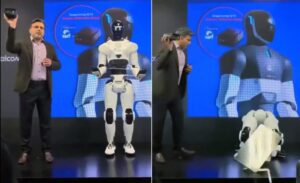 video-|-robotul-care-a-lesinat-pe-scena,-in-mijlocul-unei-prezentari-fastuoase-organizate-de-qualcomm