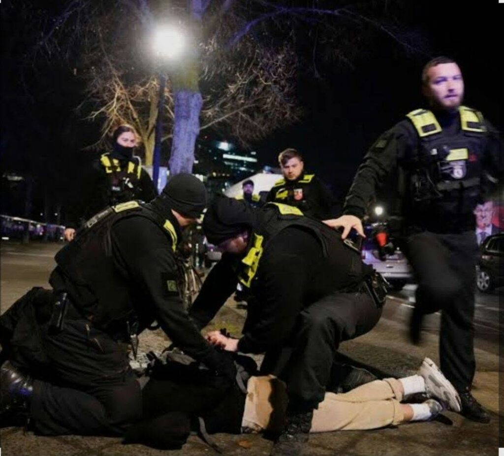 tanar-si-nelinistit-–-bogatul-trecut-penal-al-lui-abdul-b.,-autorul-atacului-de-la-berlin-pride